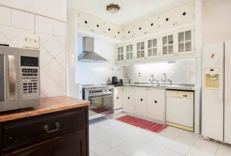 Charmoso apartamento frente mar em Ipanema