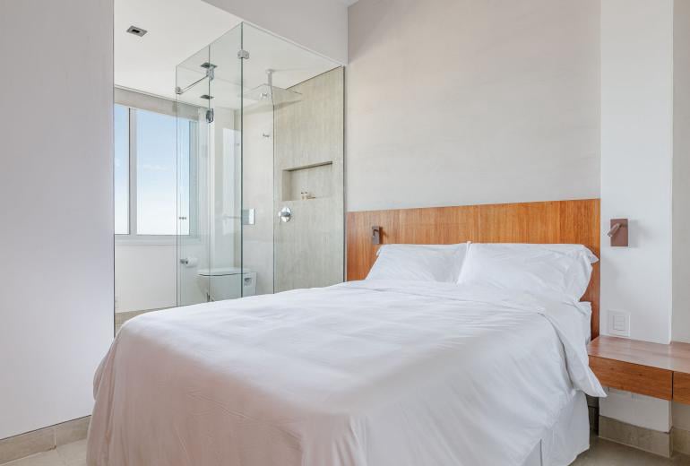 Cobertura de luxo com piscina em Ipanema