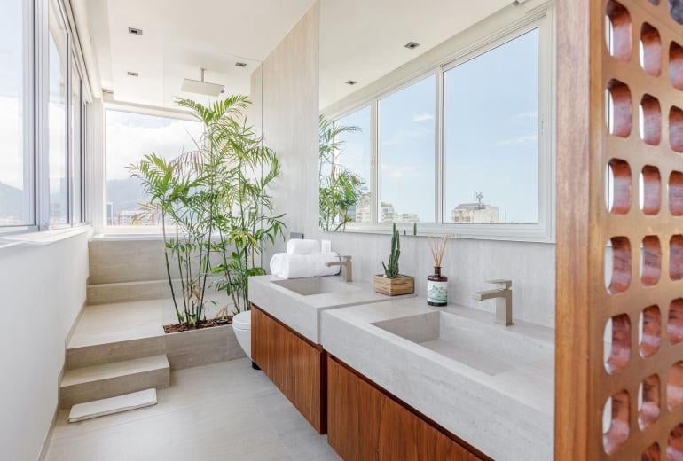 Cobertura de luxo com piscina em Ipanema