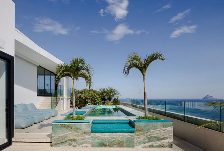 Cobertura à beira-mar em Copacabana