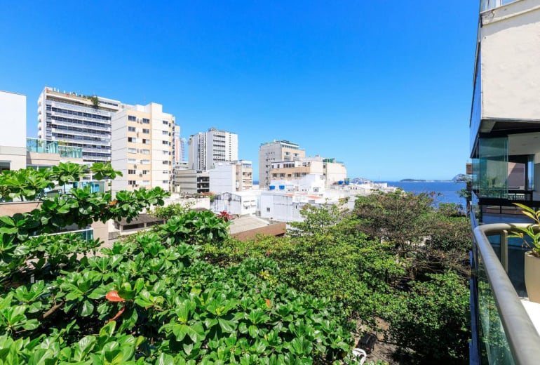 Cobertura triplex exclusiva com vista no Leblon