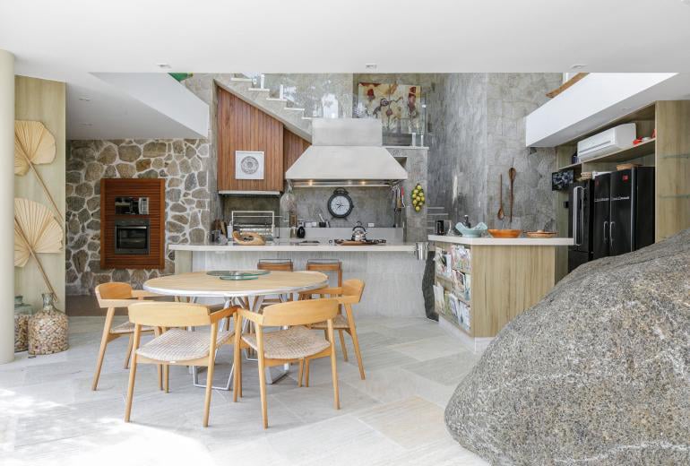 Linda villa beira-mar em Angra dos Reis