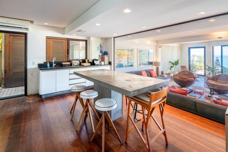 Linda mansão com vista fantástica no Joá