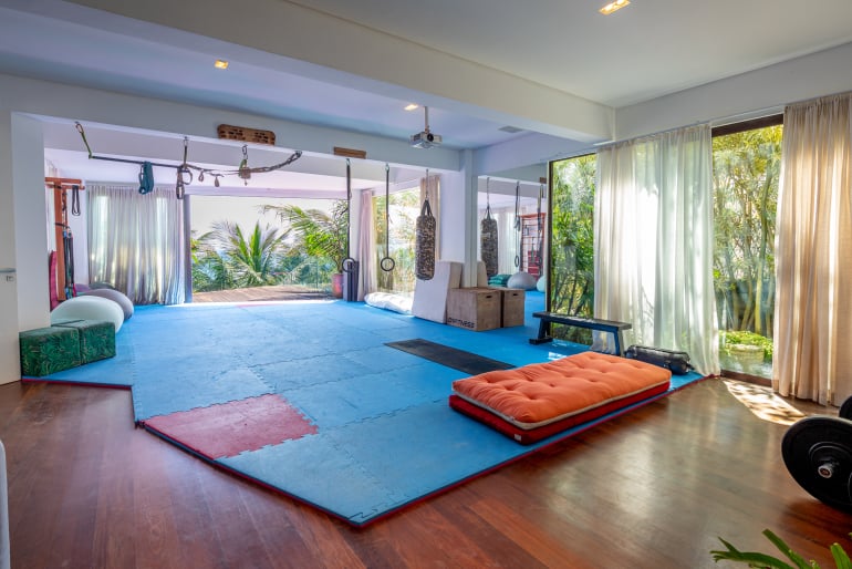 Linda mansão com vista fantástica no Joá