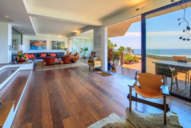 Linda mansão com vista fantástica no Joá